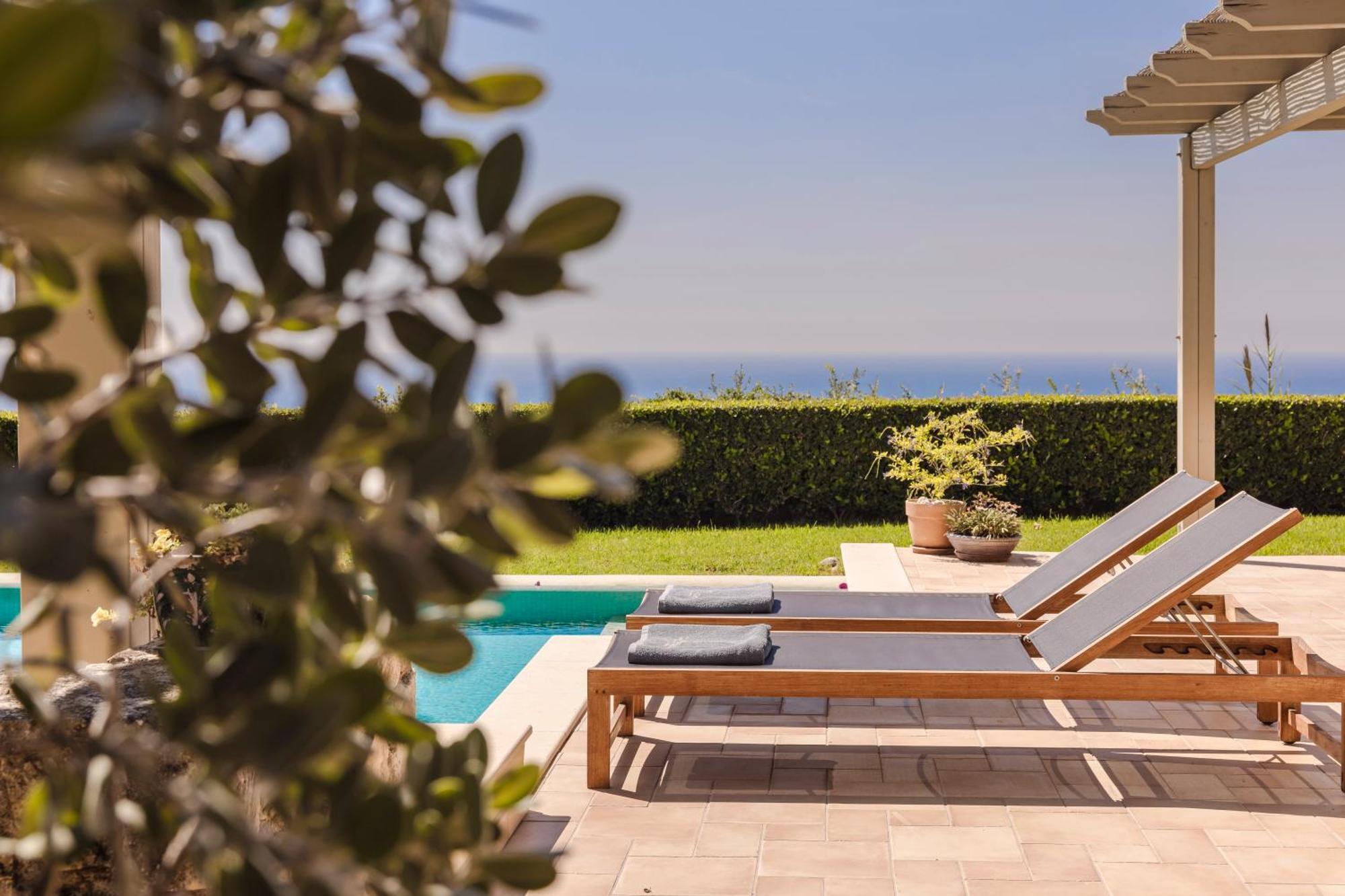 Villa Villas *